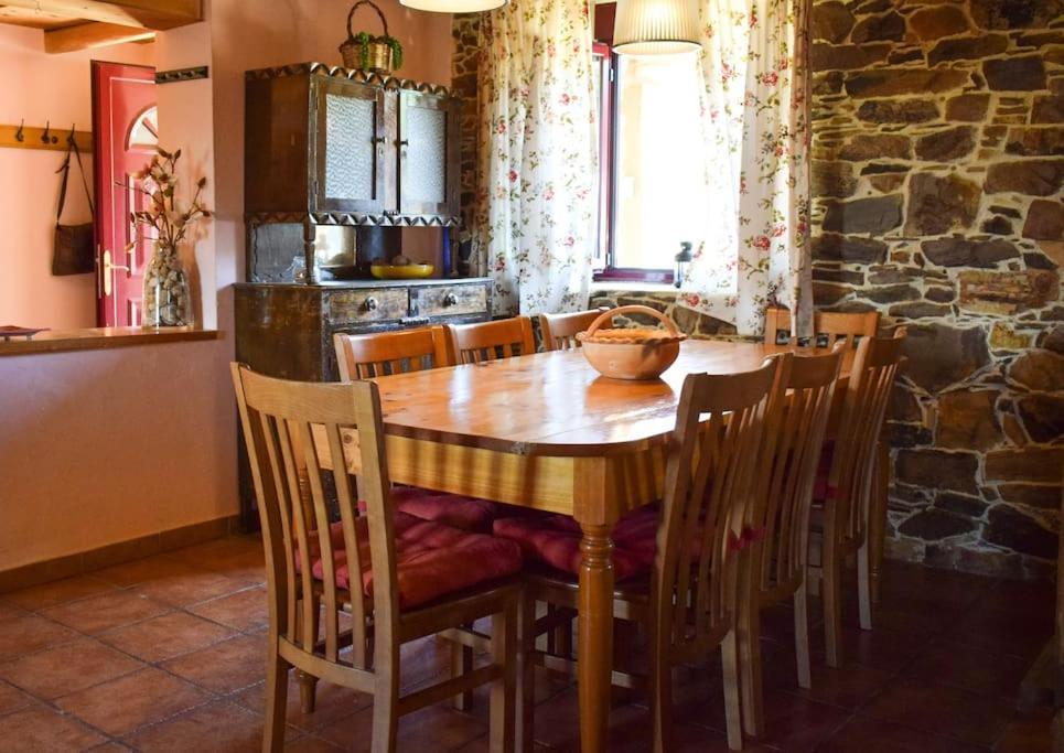 Casa Rural Tozolosolobos Otero de Bodos Εξωτερικό φωτογραφία